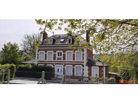 maison de maître avec appartement indépendant à 5 min de lisieux.