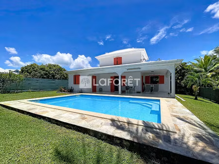 villa baie mahault 4 pièces 101 m2 secteur calme et recherché