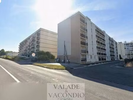 parking en sous-sol - proche cimetière du sud - bld dieu lumière