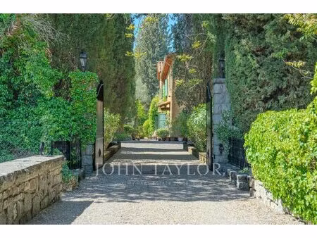 charmante propriété au charme provençal authentique