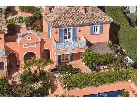 maison de village à pied du centre