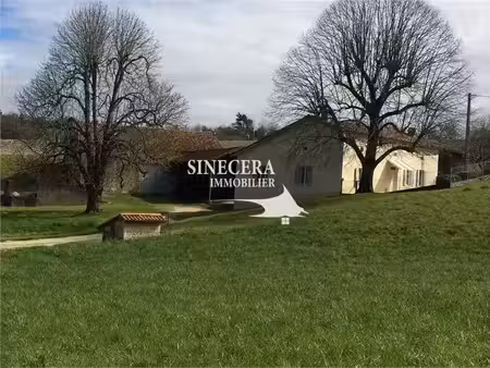 vente maison 4 pièces 112 m² à chalais (16210)  151 000 €