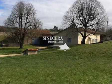 vente maison 4 pièces 112 m² à chalais (16210)  165 000 €
