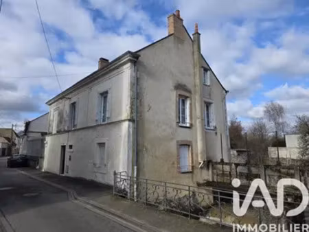maison de ville à montval-sur-loir (72500)