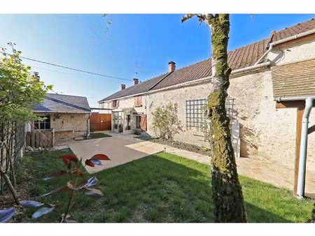 vente maison 5 pièces 110 m² à saclas (91690)  212 500 €