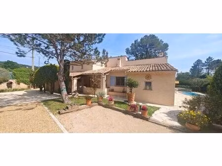 maison de 9 pièces de luxe en vente à seillans  provence-alpes-côte d'azur
