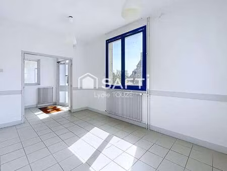 vente bureaux et commerces aux pieux (50340) : à vendre / 158m² les pieux
