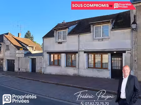 houdan 5 mn / gambais 2 mn / maison de ville 104 m2