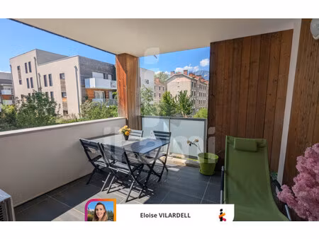 appartement de 86 m² à grenoble - 220 000 €