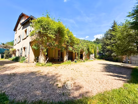 vente maison 9 pièces 240 m² à thiers (63300)  249 000 €