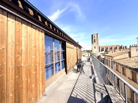appartement de charme avec terrasse et vue exceptionnelle sur le centre ville