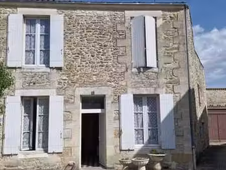 vente maison à gensac (33890) : à vendre / 215m² gensac
