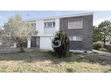 vente maison 5 pièces 140 m² nieul-le-dolent (85430)