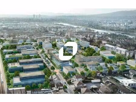 vente local d'activités 1 924 m² à 26 799 m²