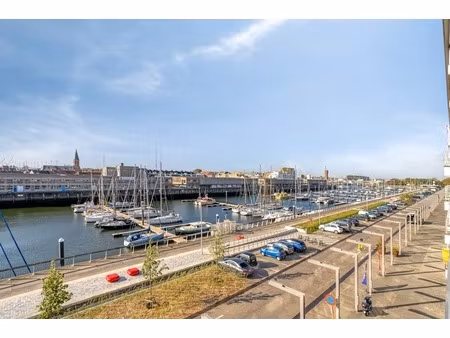 appartement te koop in zeebrugge met 3 slaapkamers
