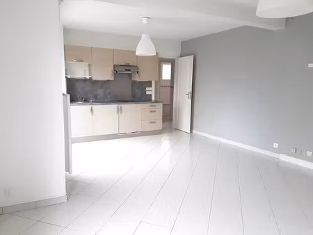 location appartement 2 pièces 44m² avon 77210