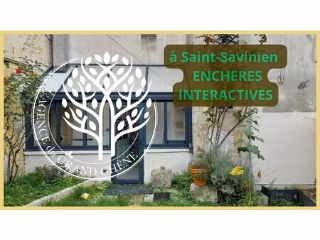encheres exclusivite / petite maison a saint savinien