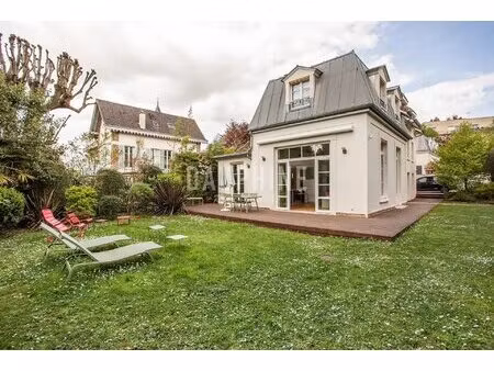 sèvres - maison avec jardin et annexe