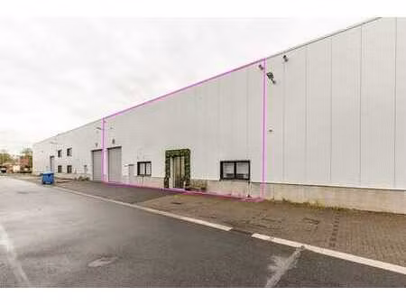 moderne kmo-unit van 512 m² met kantoor – topligging te w...