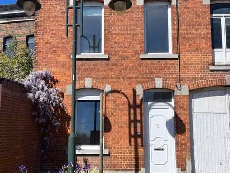 maison rénovée en 2020 - 3 ch avec cour - centre de rebecq