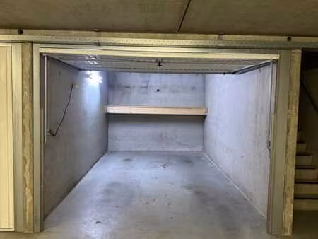 garage près du centre.
