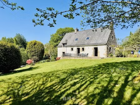 à vendre maison 165 m2- 5 chambres - vie de plain pied - 7585 m2 de terrain - double...