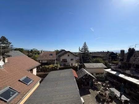 divonne  secteur arbère  appartement de type 2 au 2e étage  mansardé de 60.80m2
