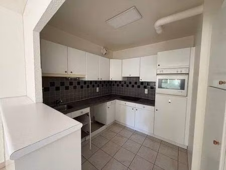 divonne  secteur arbère  t2 en rez de chaussée de 68.10m2