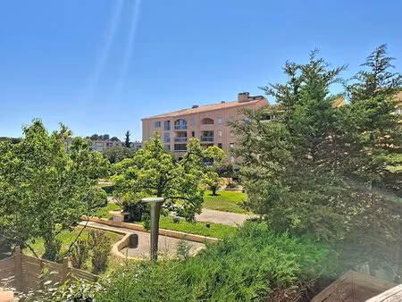 fréjus  appartement de t3  box  cave  piscine  tennis