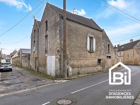 bernieres sur mer - maison de ville a restaurer