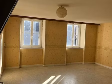 location appartement 4 pièces 125 m² à aubusson (23200)  550 €