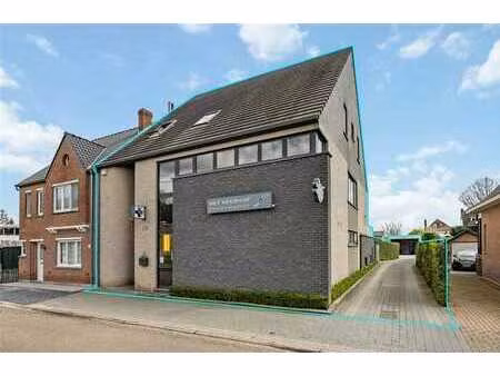 bedrijfsgebouw