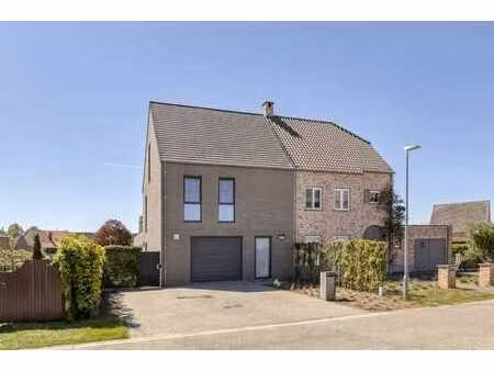 maison située au calme à vendre près du centre de lichtaart