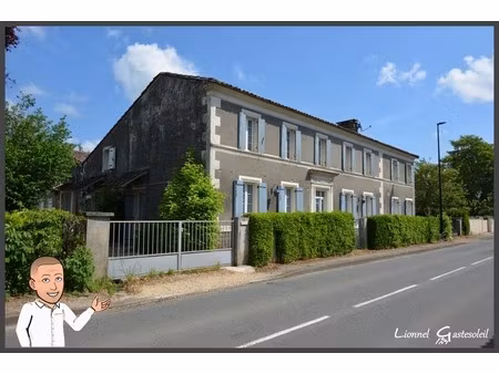 maison à vendre 11 pièces 6 chambres sur la commune de le fleix en dordogne (24)