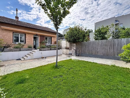 maison 3 pieces 100m2 terrain 250 m2 - 69100 cusset