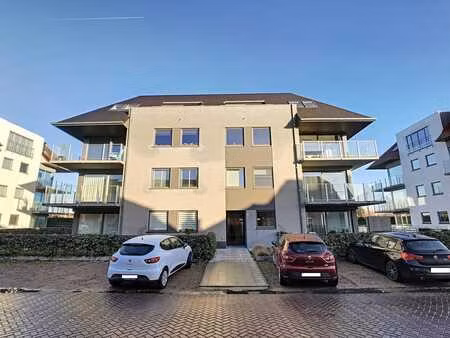 appartement de 2 chambres à louer à furnes