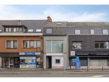rez-de-chaussée commercial ou bureau au cœur d'asse
