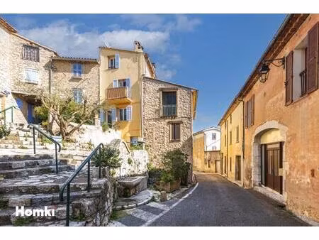 maison de village t4 de 135m2 à ampus 83111