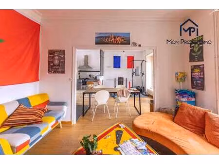 vente immeuble à laval (53000) : à vendre / 151m² laval