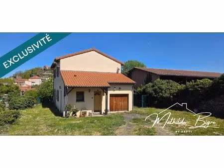 maison fonctionnelle dans un village calme
