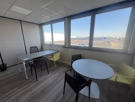 erstein - bureau équipé à louer - 16m²