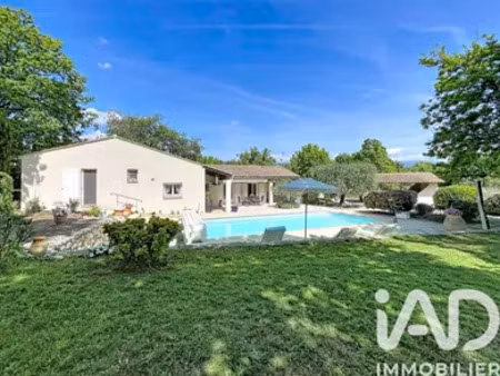 maison traditionnelle à fayence (83440)