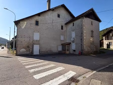 grande maison avec gros potentiel de rénovation
