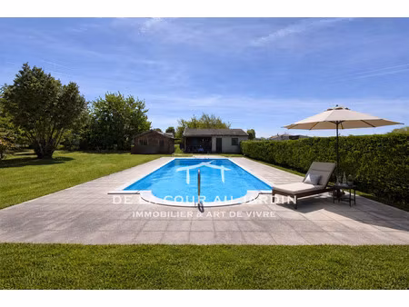 maison contemporaine avec parc !!!!