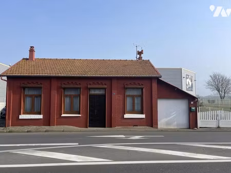 vente maison 5 pièces 82 m² à ault (80460)  111 750 €