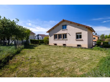maison individuelle avec effet coup de coeur et gros potentiel !