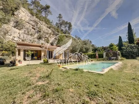 villa familiale 4 chambres avec piscine et grand terrain sans vis-a-vis -sollies toucas