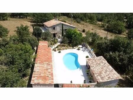 maison de caractère – châteaudouble (var) 213 m² – plus de 8 hectares – 699 000 €