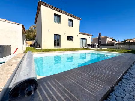 magnifique villa récente 140m² avec piscine et garage