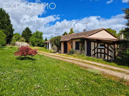 maison spacieuse d'environ 167 m² habitable avec grand terrain à vendre secteur tocane- ch